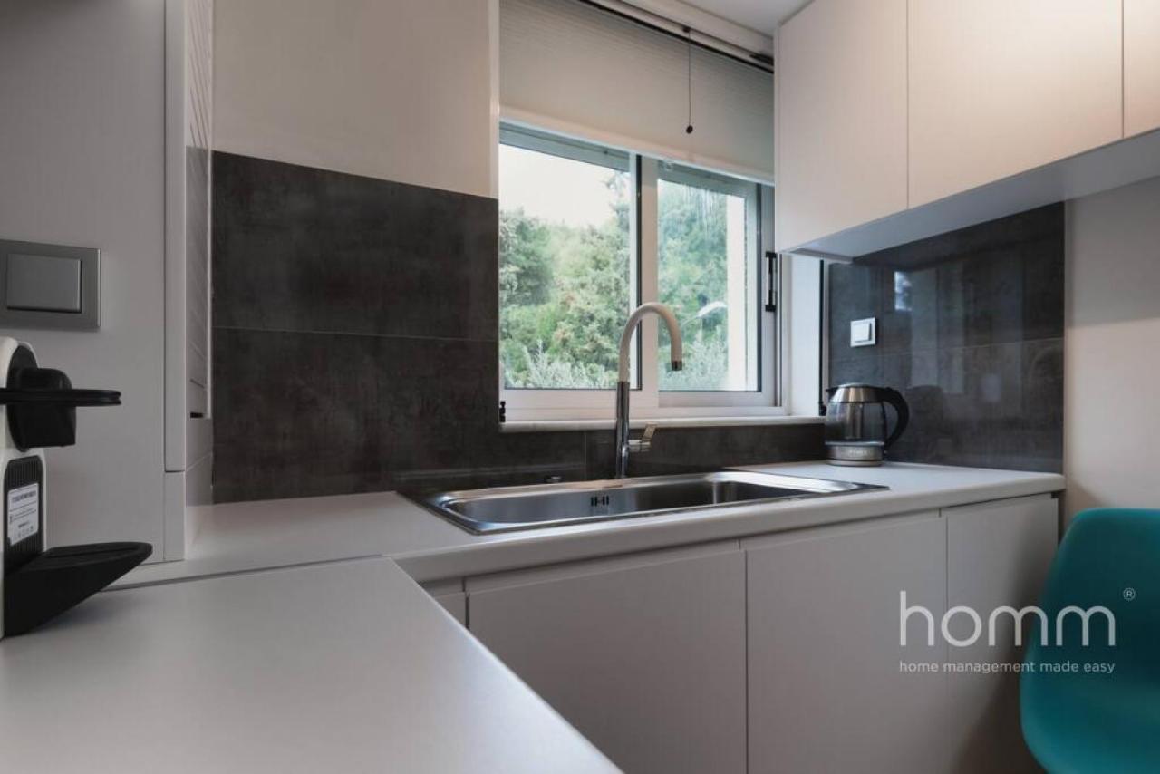 Renovated Homm Apartment In Lycabettus, Pitanis Str アテネ エクステリア 写真