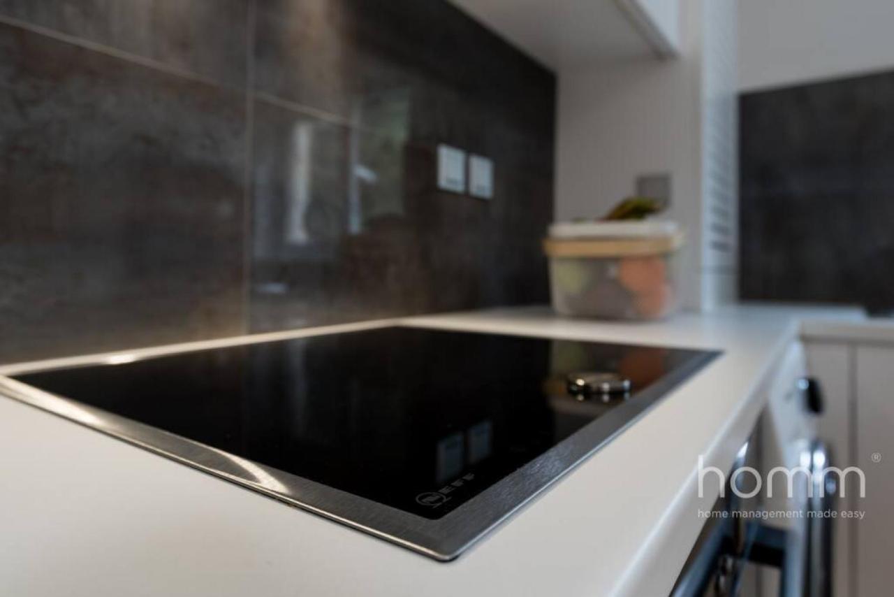 Renovated Homm Apartment In Lycabettus, Pitanis Str アテネ エクステリア 写真